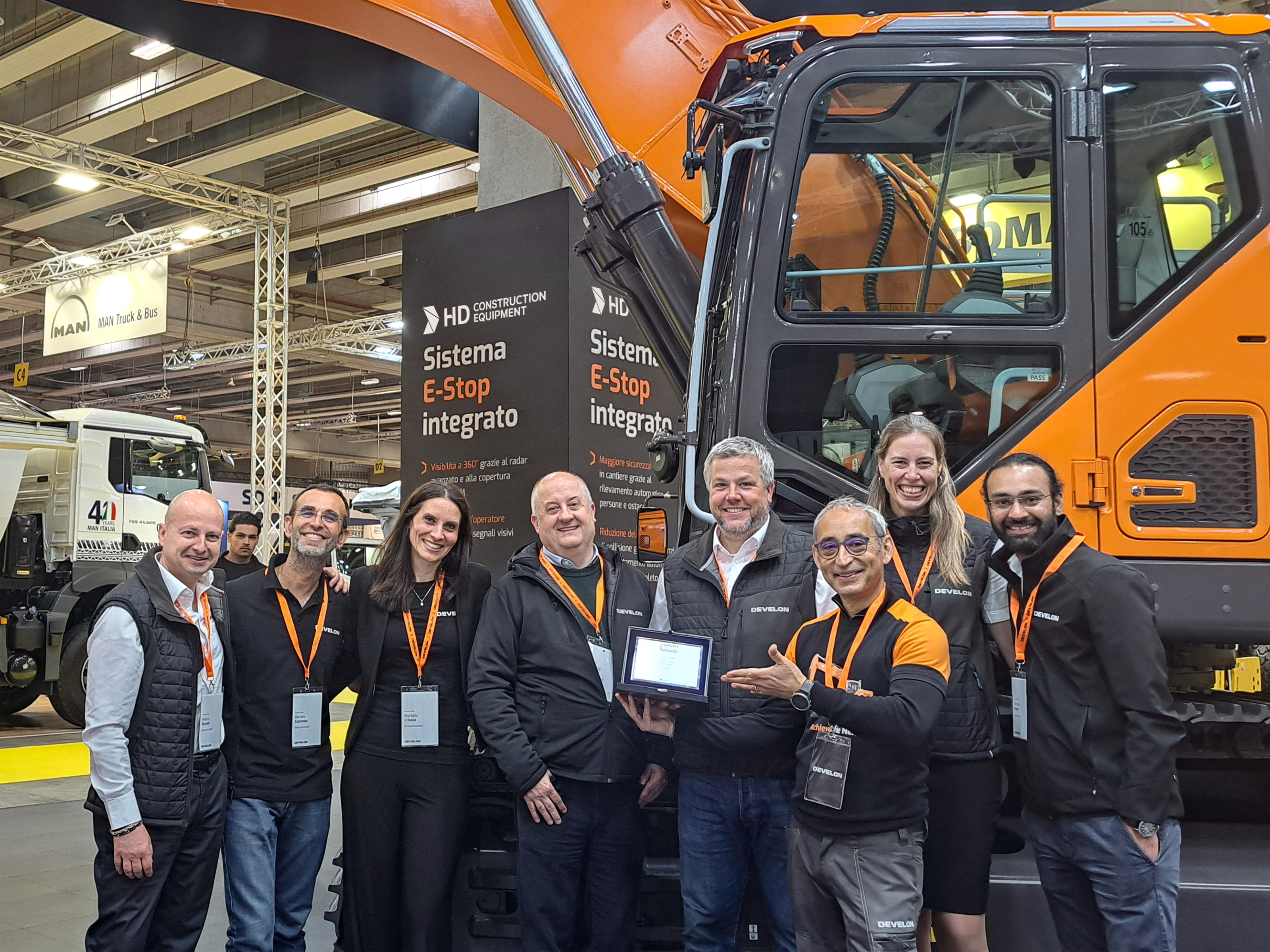 [HD Construction Equipment] 🏆HD Construction Equipment's AI-based emergency automatic braking technology, 'E-STOP' has won the 'SaMoTer Innovation Award' in Italy.
