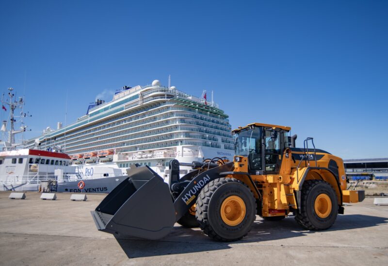 [HD Construction Equipment] Hyundai has established a dedicated pre-delivery inspection (PDI) centre for the UK at Southampton Docks, in a move aimed at streamlining logistics and reducing delivery ti